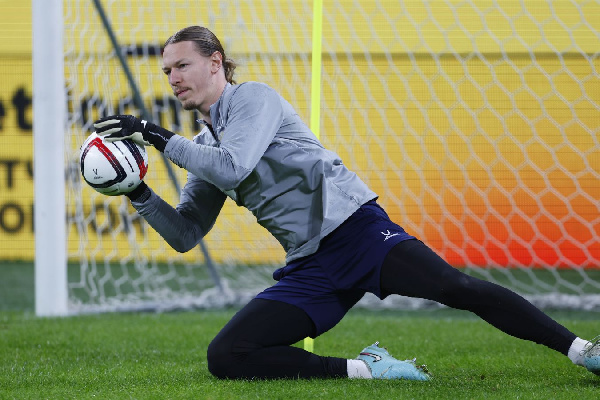 Сафонов рассказал, какой вид спорта хотел бы освоить после окончания карьеры