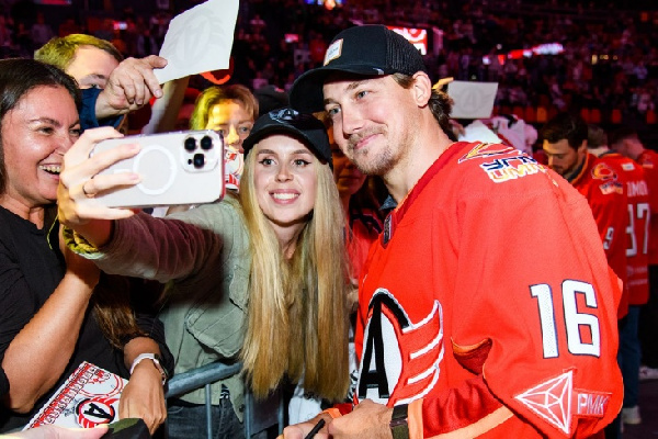 Легионер может не вернуться в клуб КХЛ до конца сезона по семейным обстоятельствам