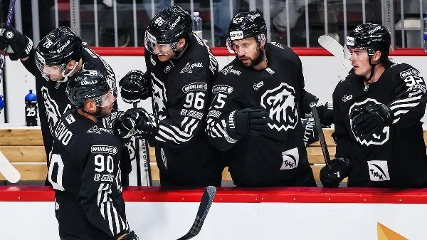 Уничтожение: "Трактор" разнес "Шанхай Дрэгонс" в матче КХЛ 