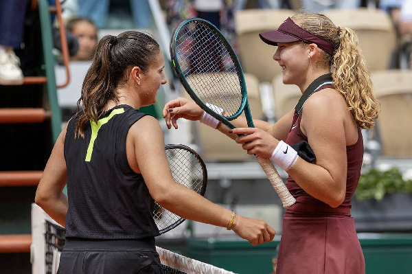 Россиянка Андреева на отказе прошла экс-россиянку Касаткину на турнире в Дубае
