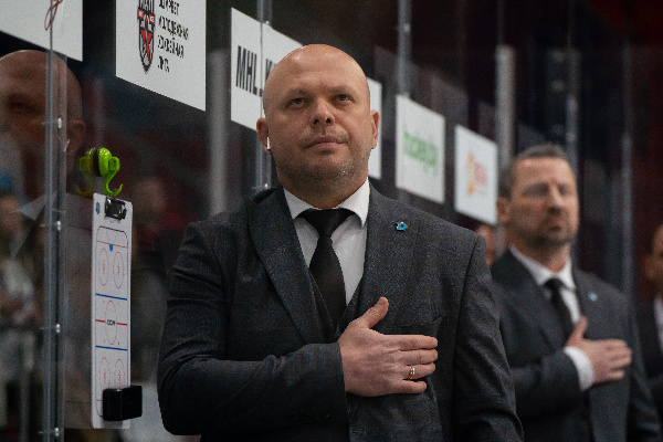 "Дурацкие удаления": Евгений Летов прокомментировал поражение "Динамо-Шинника" от "Локо"