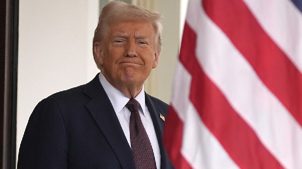 Раздельные раздевалки и урезанные гонорары: Трамп взялся за студенческий спорт в США