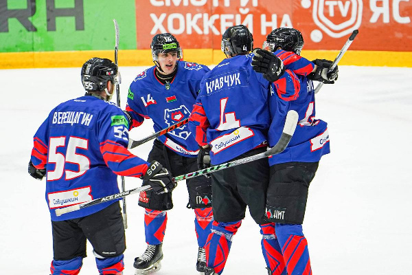 "Брест" забросил восемь шайб и уничтожил "Химик", а "Лида" проиграла третий матч кряду