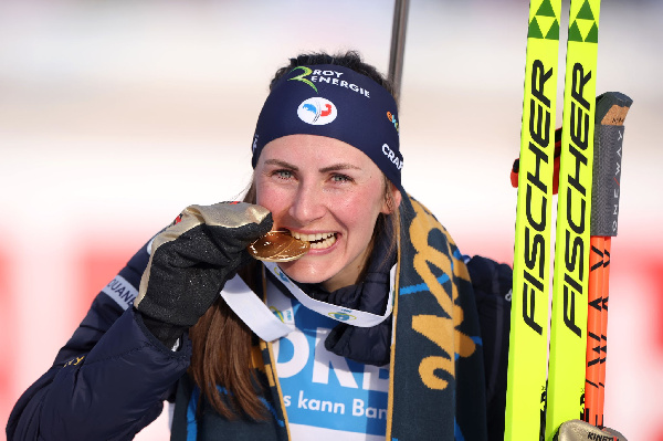 Бреза-Буше выиграла, Жанмонно и Пройсс в медалях: Итоги индивидуальной гонки на этапе Кубка Мира в Чехии