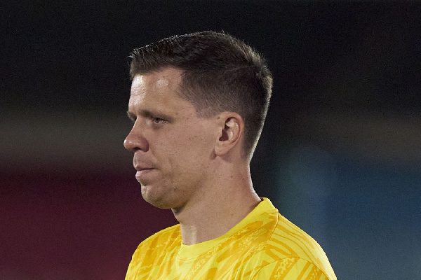 Щенсны объяснил, почему свой первый сезон в "Барселоне" отыграл бесплатно