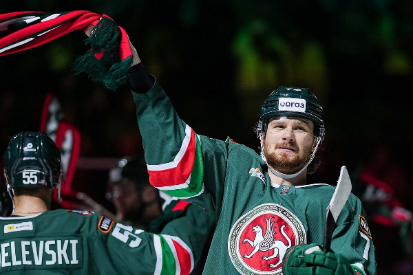 "Ак Барс" рассматривает обмен белорусских хоккеистов Фальковского и Алистрова