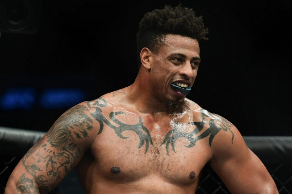 Экс-боец UFC арестован по подозрению в нападении на члена семьи