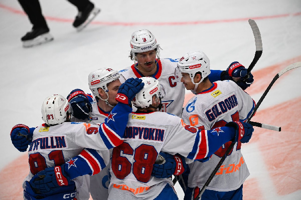 СКА минимально обыграл "Авангард" в матче КХЛ