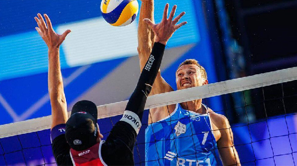 Оса не позволила белорусскому дуэту доиграть чемпионат России по пляжному волейболу