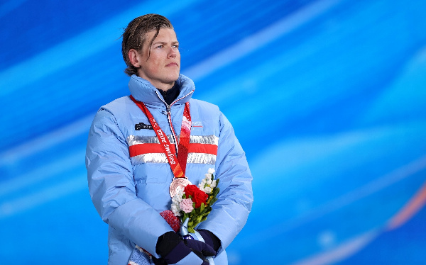 Легендарный Клебо пожаловался на Интернет в олимпийской деревне