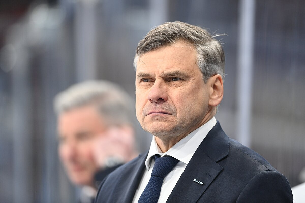 Главный тренер минского "Динамо" Дмитрий Квартальнов празднует юбилей