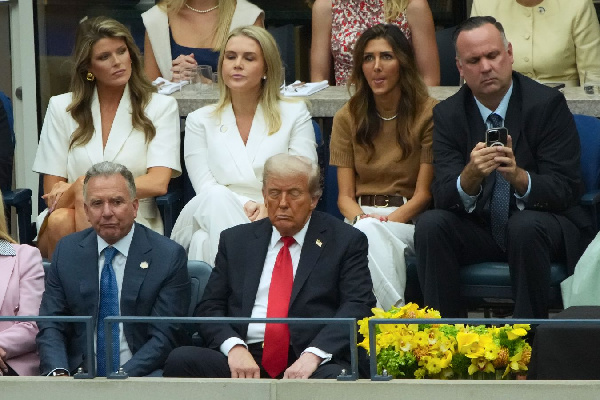 Скучновато: Дональд Трамп заснул во время финала US Open