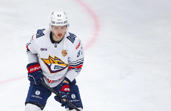 "Металлург" Паливко на выезд обыграл "Адмирал" Дерябина, забросив восемь шайб