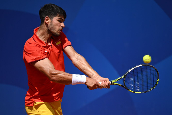 Директор турнира в Мадриде заявил, что Карлос Алькарас может не сыграть на "Ролан Гаррос"