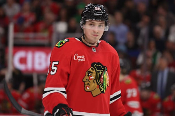 Артем Левшунов входит в топ-5 лучших бомбардиров среди новичков НХЛ