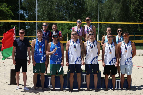 Давыскиба и Секретова взяли золото чемпионата Беларуси по пляжному волейболу