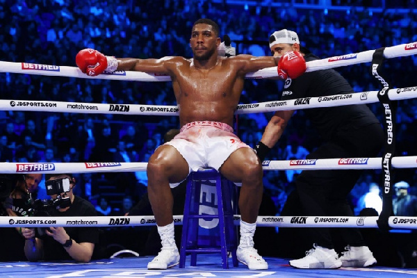 Именитый британский боксёр пострадал в смертельном ДТП в Нигерии