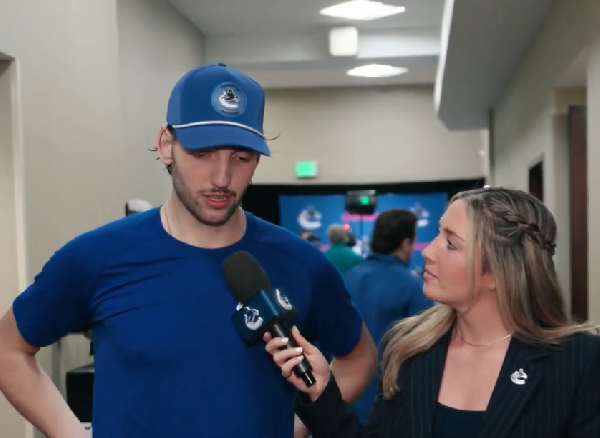 "Это моя работа, все просто": Никита Толопило высказался о матче против "Анахайма"