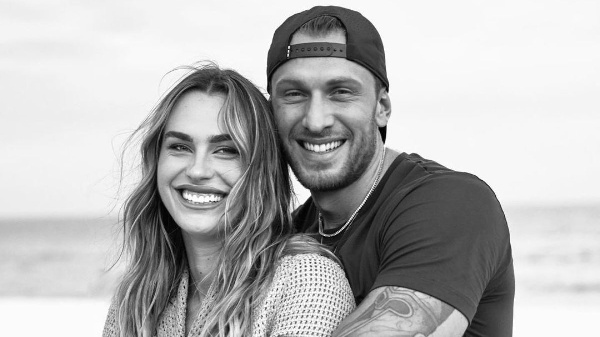 Арина Соболенко объявила о помолвке с возлюбленным