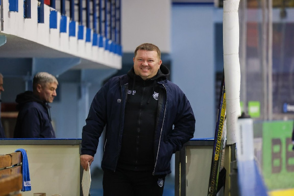 Дмитрий Кравченко продолжит карьеру в клубе ВХЛ