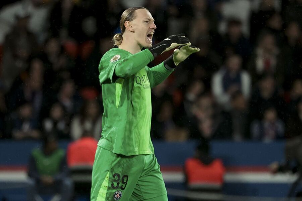 Сафонов "засушил" "Марсель": ПСЖ одержал победу в главном дерби Лиги 1