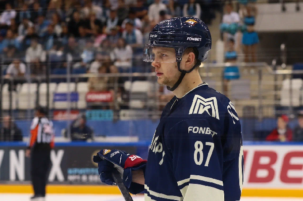 "Металлург" Паливко дома обыграл "Амур" Андриевского в матче КХЛ