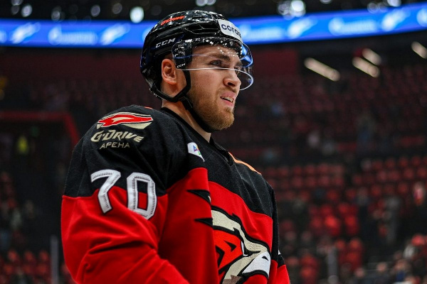 Ассист Мартынова помог "Авангарду" всухую обыграть "Ладу" Бокуна в матче КХЛ