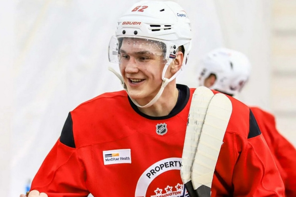 Протас-младший стал первым белорусским хоккеистом, набравшим очки в дебютном матче в НХЛ