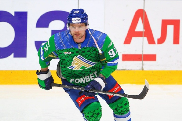 Евгений Кузнецов избежал госпитализации после травмы в матче КХЛ