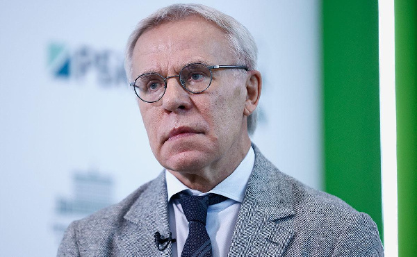 "Красиво играют": Вячеслав Фетисов назвал главных фаворитов на победу в Кубке Гагарина