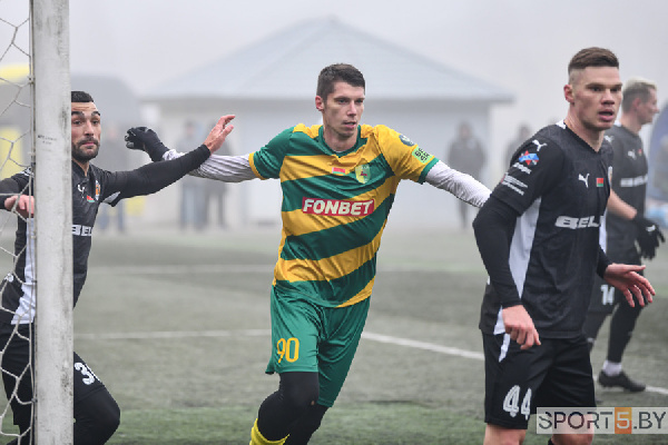 "Садовничего пнули сзади, мол, иди уже бей, капитан": Пушняков — о серии пенальти в Суперкубке