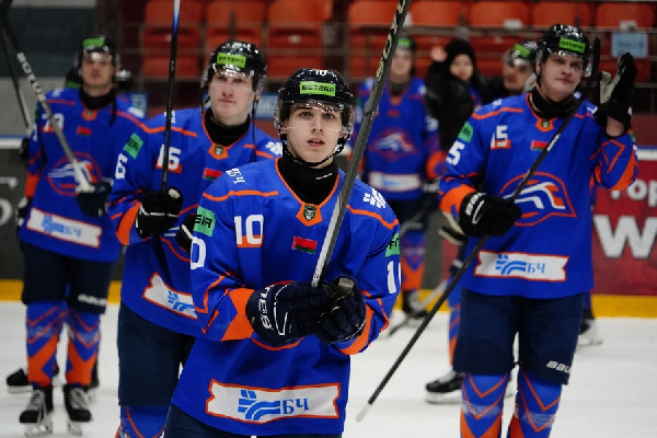 Еще один клуб экстралиги лишился шансов на выход в плей-ин