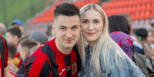 Экс-футболист "Славии" официально стал игроком команды из Албании