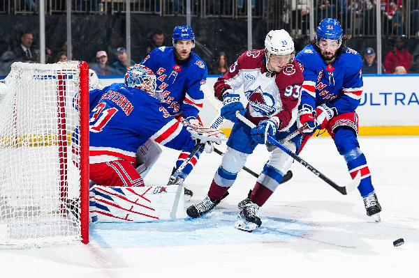 Опять без Соловьева: "Колорадо" вырвал победу у "Рейнджерс" в овертайме