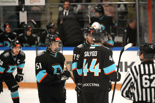 "Динамо-Шинник" вырвал победу у МХК "Динамо-Москва" в рамках МХЛ