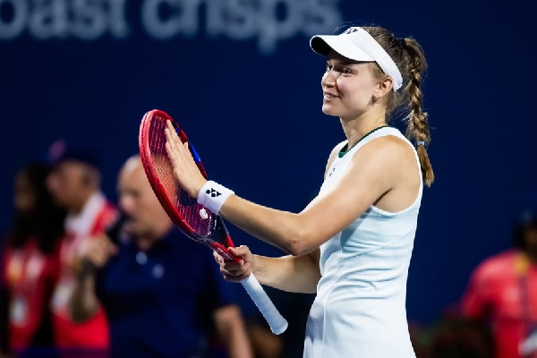 Рыбакина и Швёнтек продолжат погоню за Соболенко: результаты WTA-1000 в Цинциннати