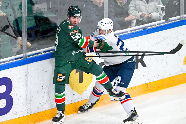 "Лада" отыгралась с 0:3 и вырвала победу у "Ак Барса" в матче КХЛ