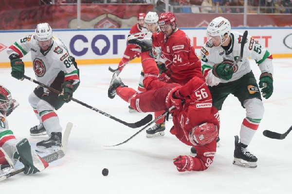 "Спартак" минимально одолел "Ак Барс" в матче КХЛ