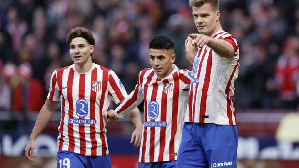 Фавориты потеряли очки: в Лиге чемпионов завершились первые матчи дня