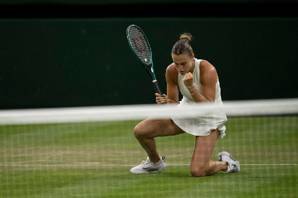 В завтрашней чемпионской гонке WTA Швентек вновь станет главной преследовательницей Соболенко: вот на сколько очков она отстает от белоруски