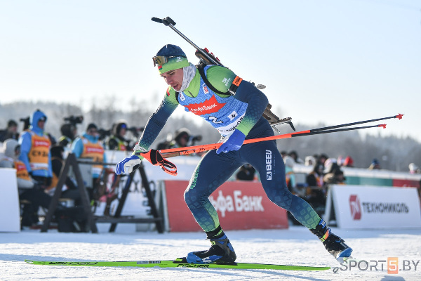 Без Смольского: объявлен стартовый состав мужской спринтерской гонки ЧБ по биатлону