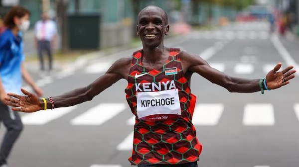 Стало известно, кто понесет олимпийский флаг на открытии Игр-2026 в Милане