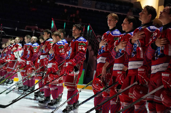 "Юность" сильно впереди, "Металлург" отсекает группу преследователей: итоги дня в экстралиге