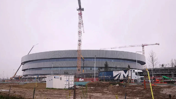 Как на таком играть: в соцсетях разнесли хоккейную арену для Игр в Милане