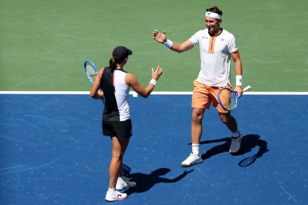 Ига Швёнтек и Каспер Рууд не смогли выиграть микст US Open-2025 