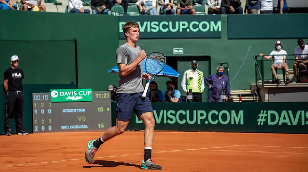 Белорусский теннисист вышел в 1/4 финала турнира в Шымкенте