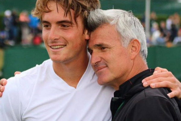 "Ты мой якорь и моя искра": Циципас поздравил отца с днем рождения