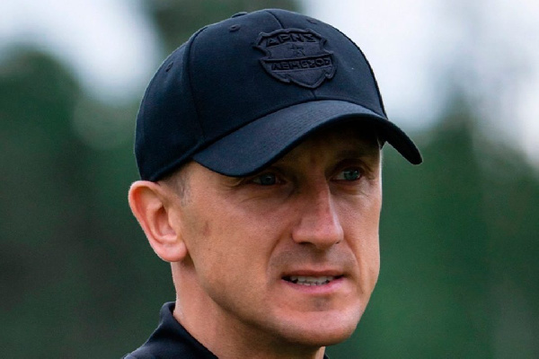 Белорусский тренер Артем Радьков покинул "Арис"