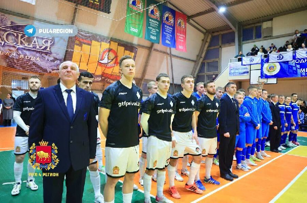Начался рождественский турнир по мини-футболу "Dynamo-PrivalCup"