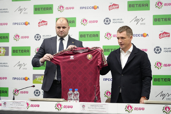 Ганчаренко — о Шестюке: "Мне не хочется что-то говорить про игрока, который не приехал"